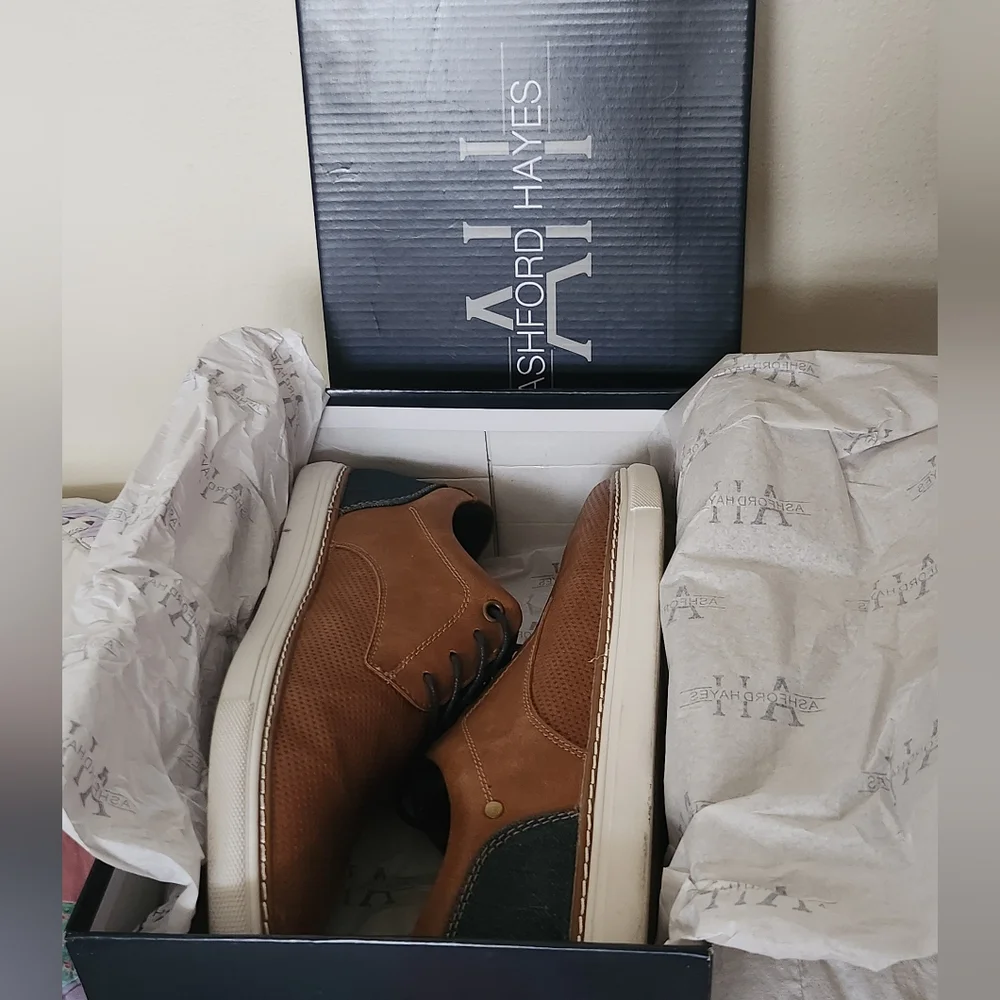 Ashford Hayes Oxfords Size 9.5 M
